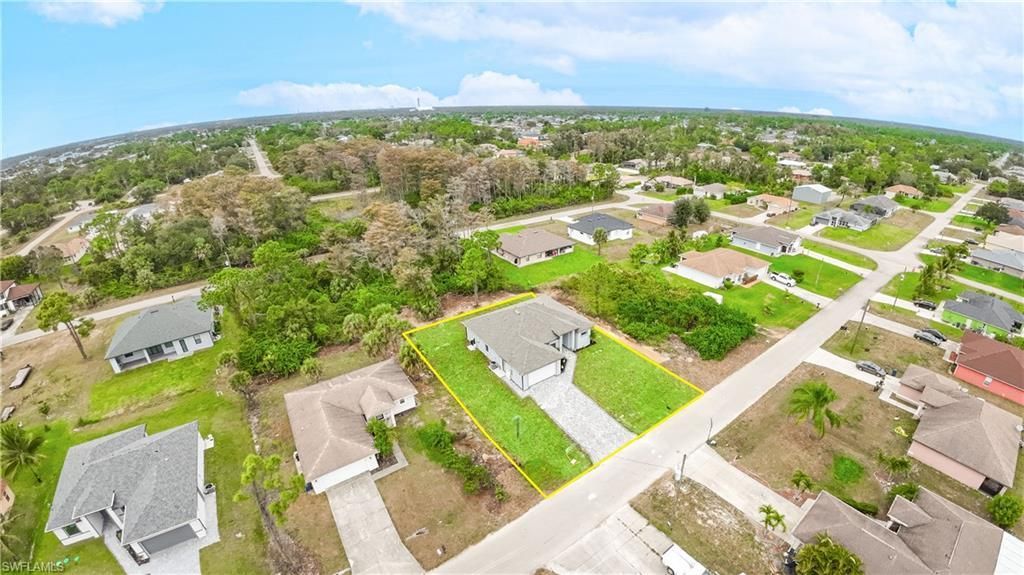 821 Atherton Ave, Lehigh Acres, FL 33971 Photo