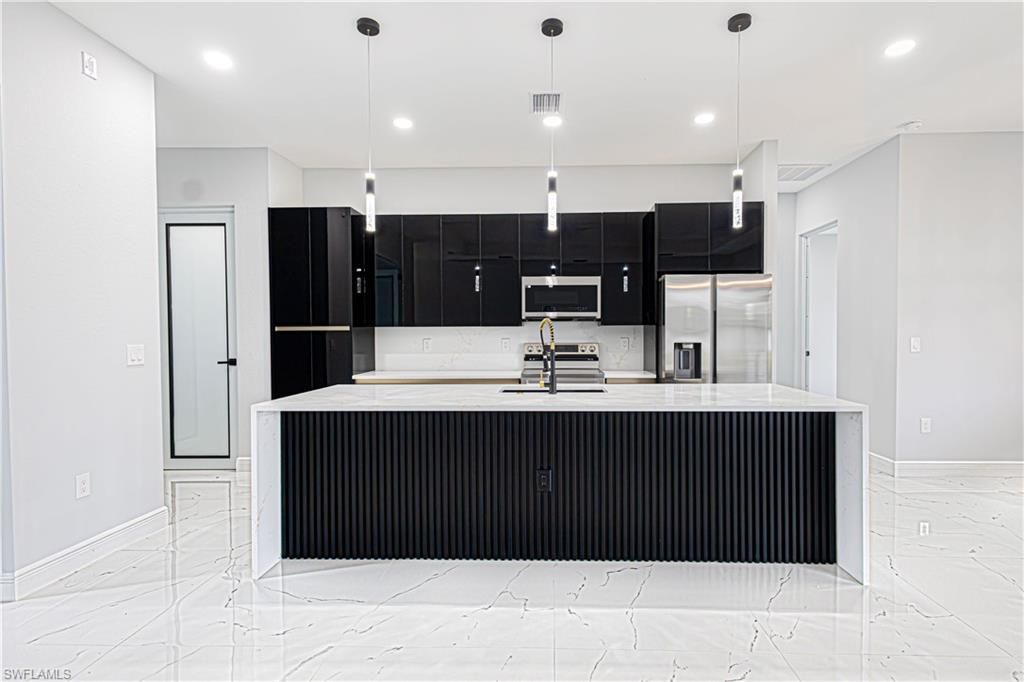 821 Atherton Ave, Lehigh Acres, FL 33971 Photo