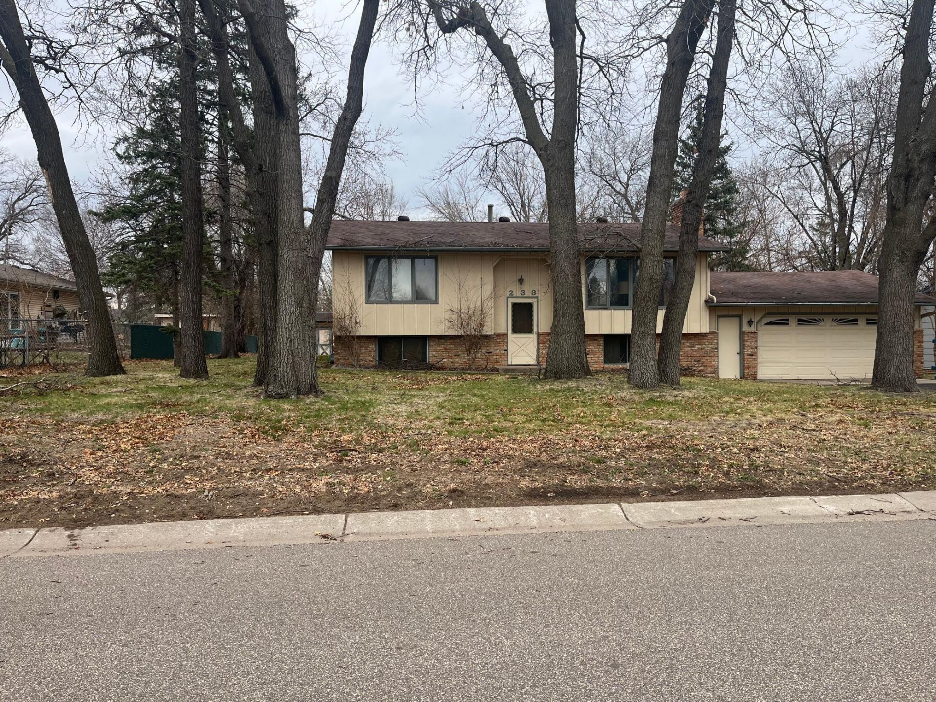 233 104th Avenue NW, Coon Rapids, MN 55448
