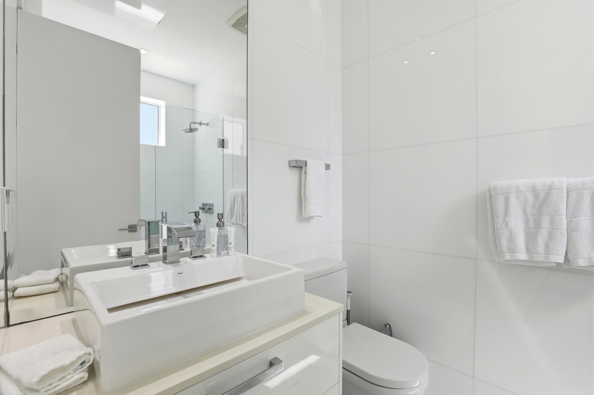 3017 N Atlantic Boulevard, Fort Lauderdale, FL 33308 Photo