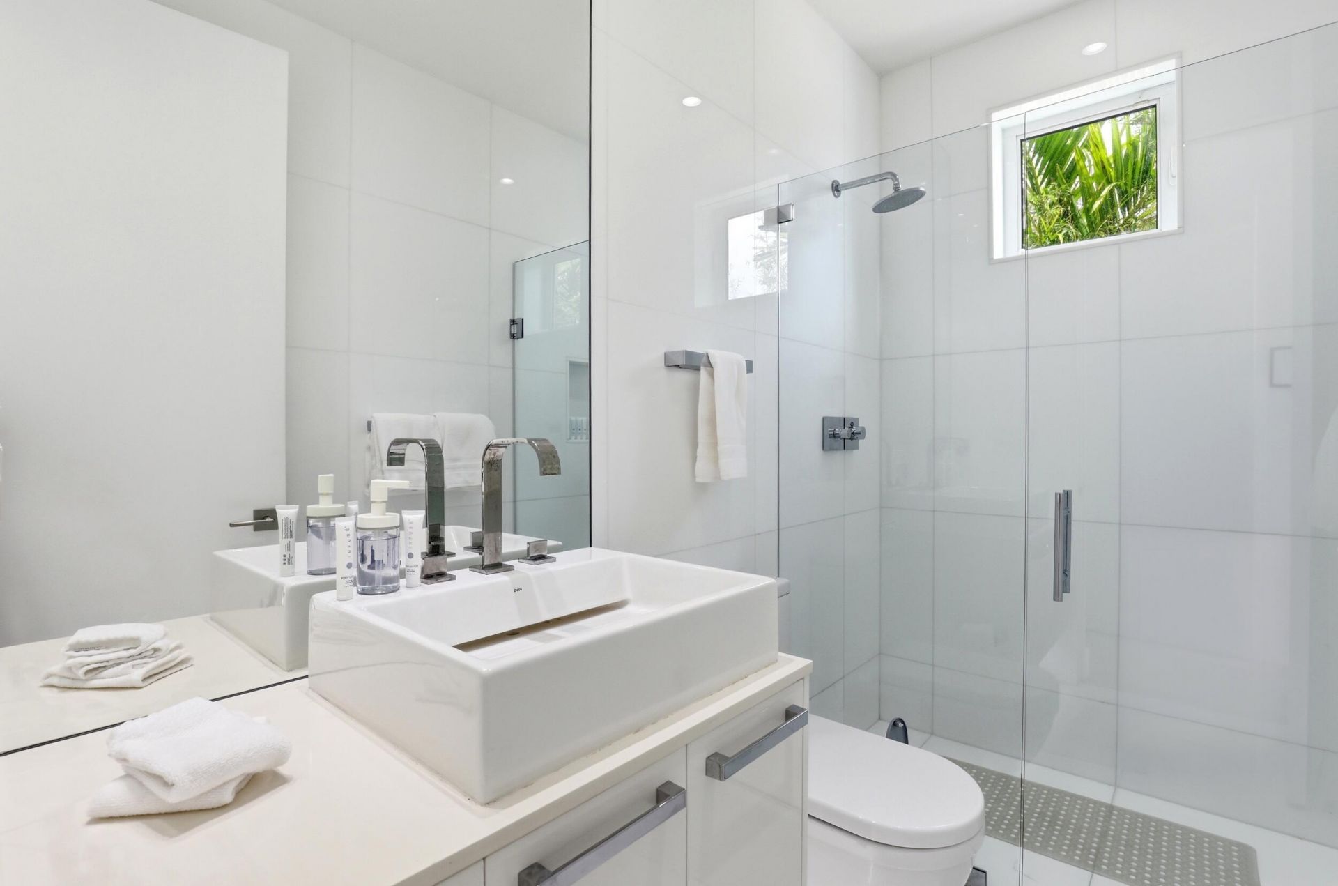 3017 N Atlantic Boulevard, Fort Lauderdale, FL 33308 Photo