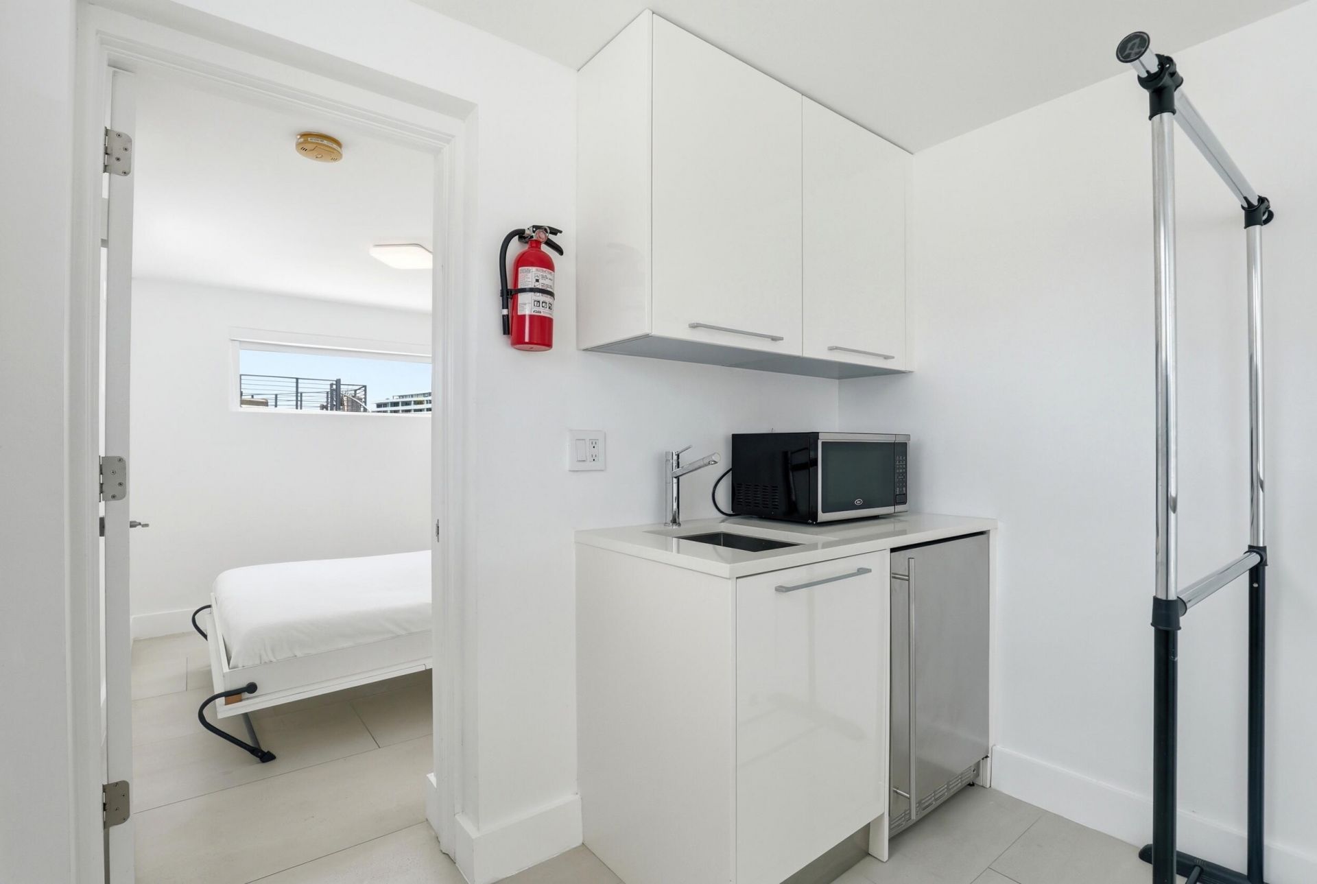 3017 N Atlantic Boulevard, Fort Lauderdale, FL 33308 Photo