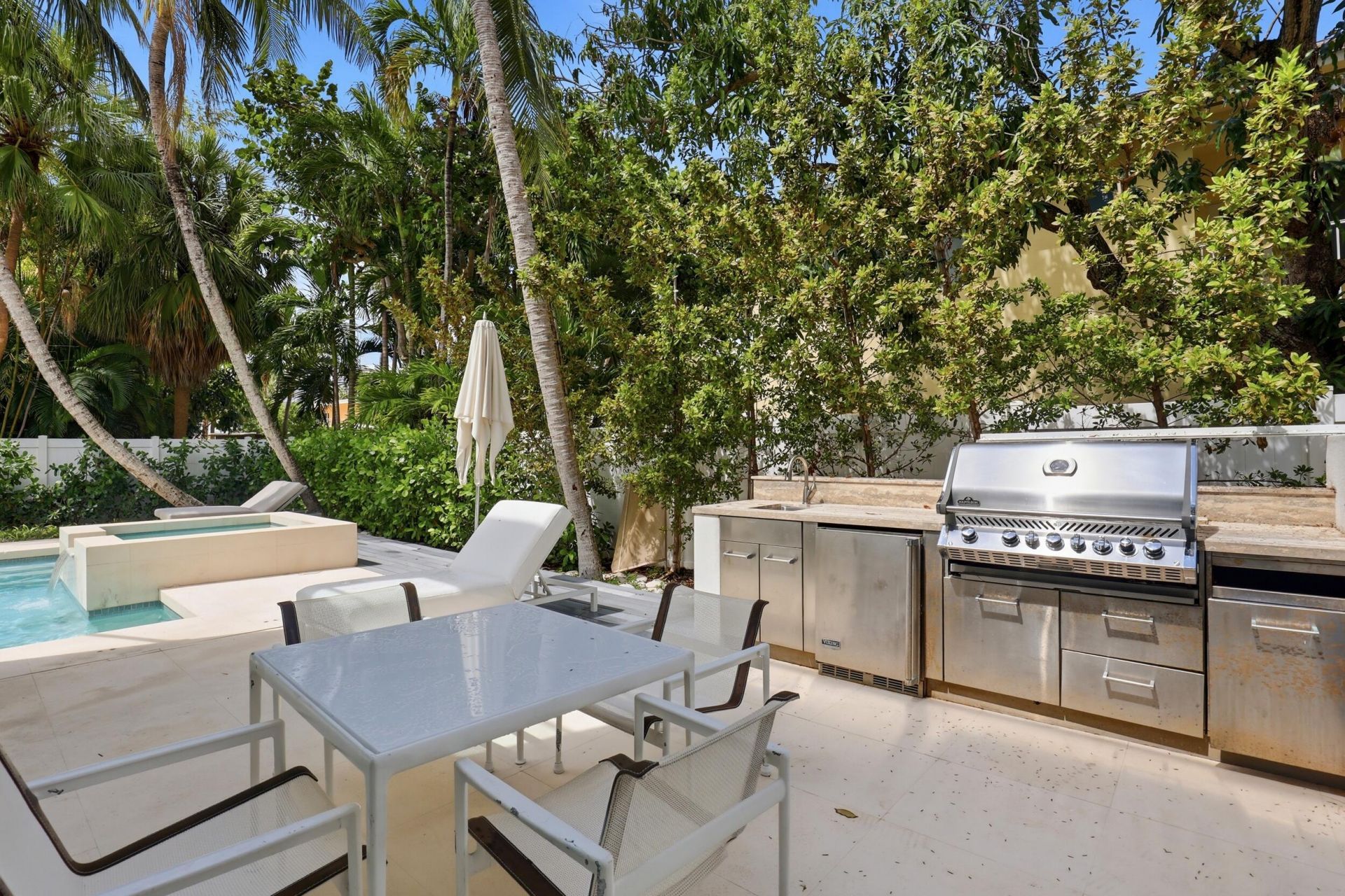 3017 N Atlantic Boulevard, Fort Lauderdale, FL 33308 Photo