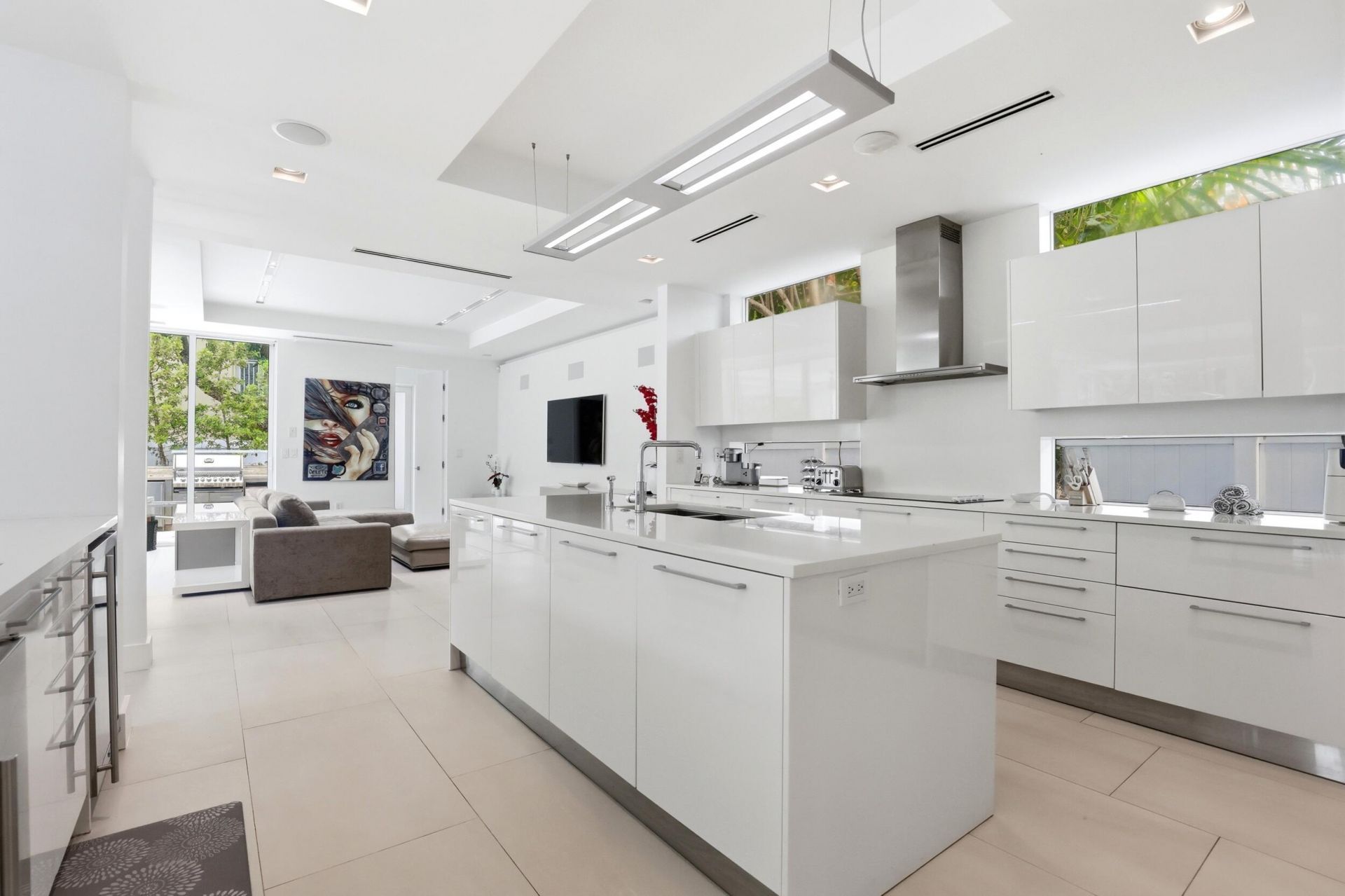 3017 N Atlantic Boulevard, Fort Lauderdale, FL 33308 Photo