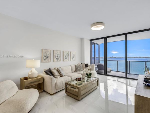 711 NE 23 , Unit 704, Miami, FL 33137