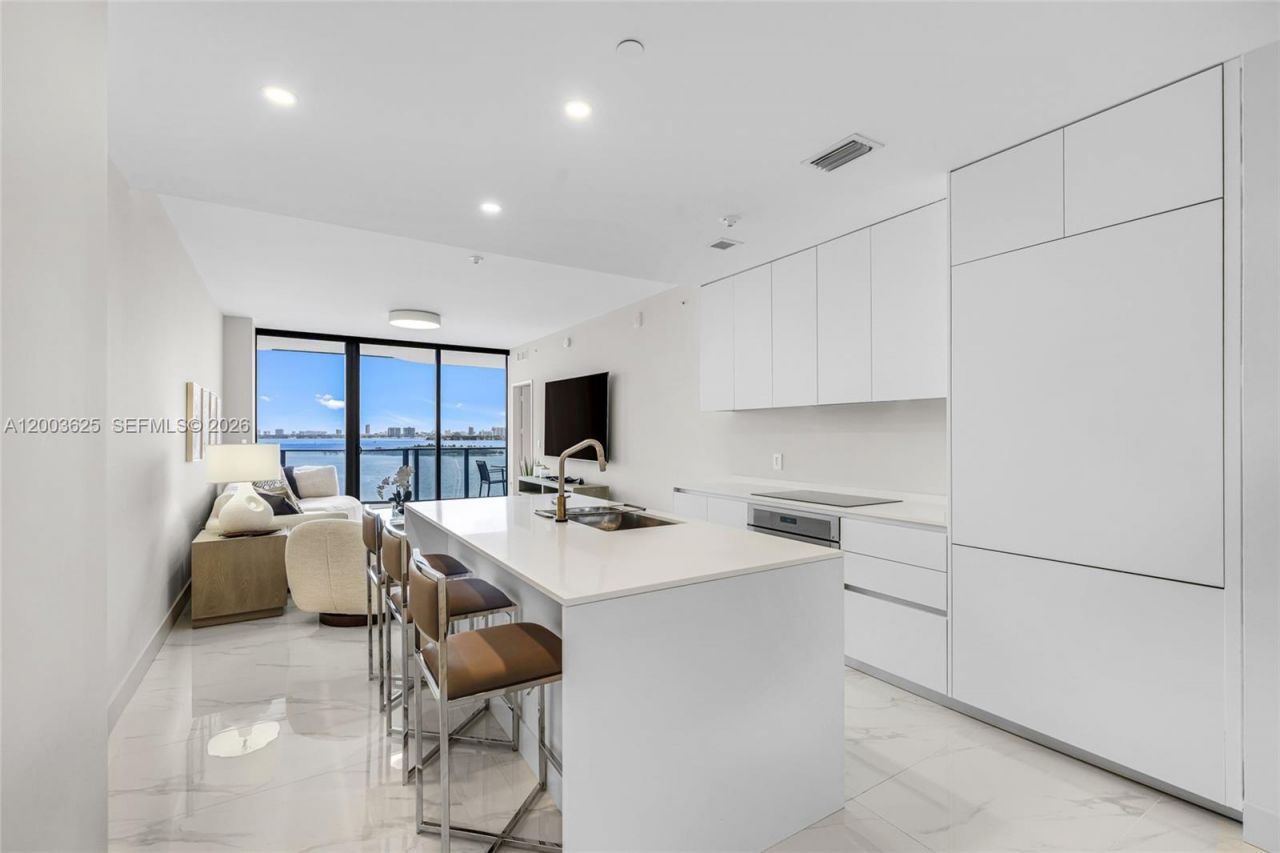 711 NE 23 , Unit 704, Miami, FL 33137 Photo