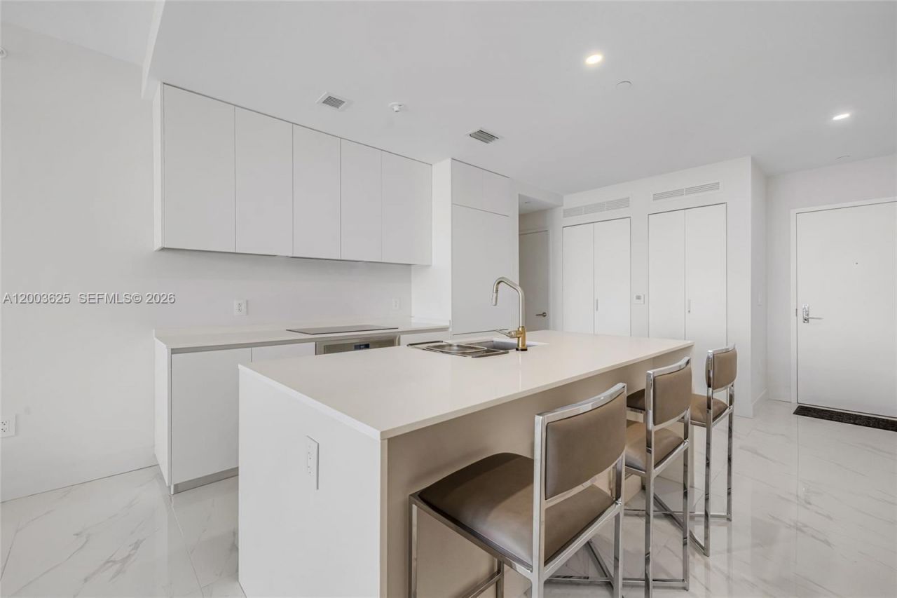 711 NE 23 , Unit 704, Miami, FL 33137 Photo