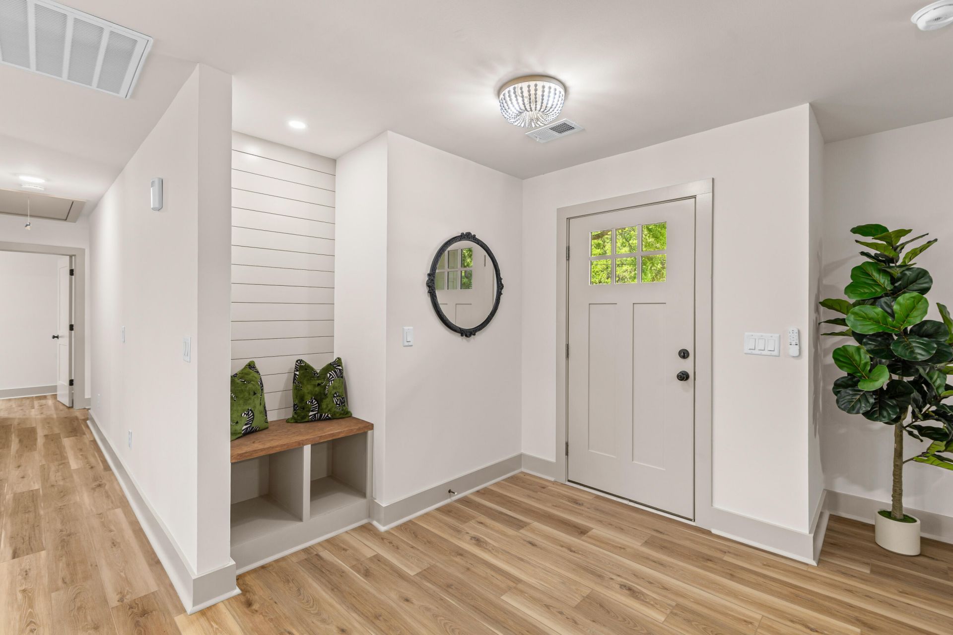 1538 Southwick Drive Photo 16