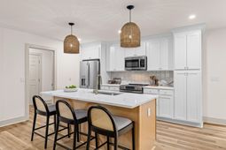 1538 Southwick Drive photo 4