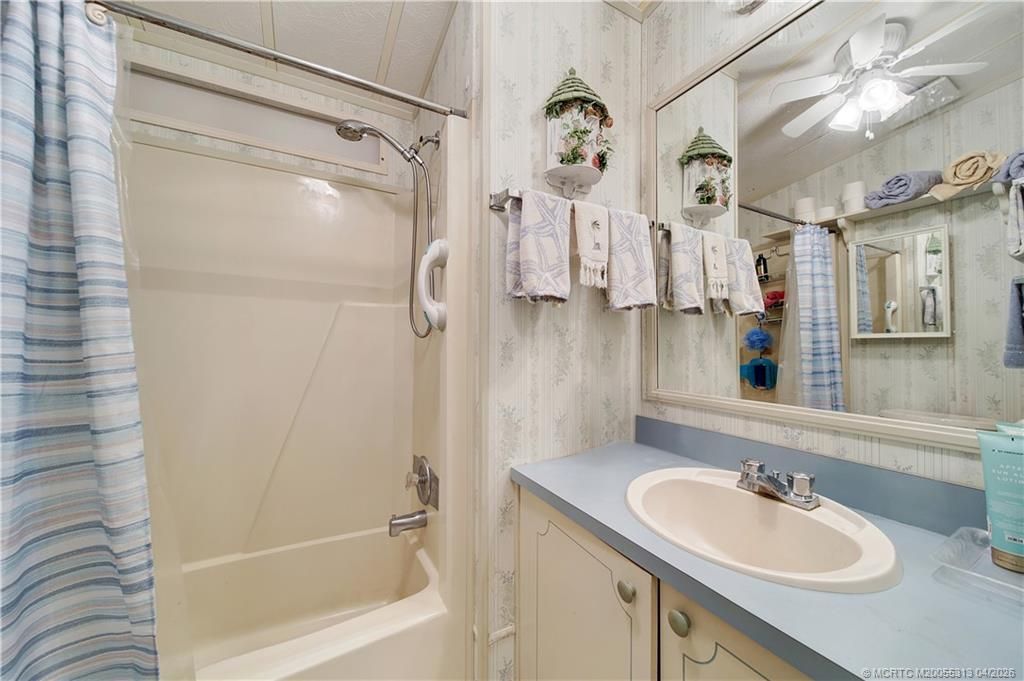 10701 S Ocean Drive, Unit 611, Jensen Beach, FL 34957 Photo