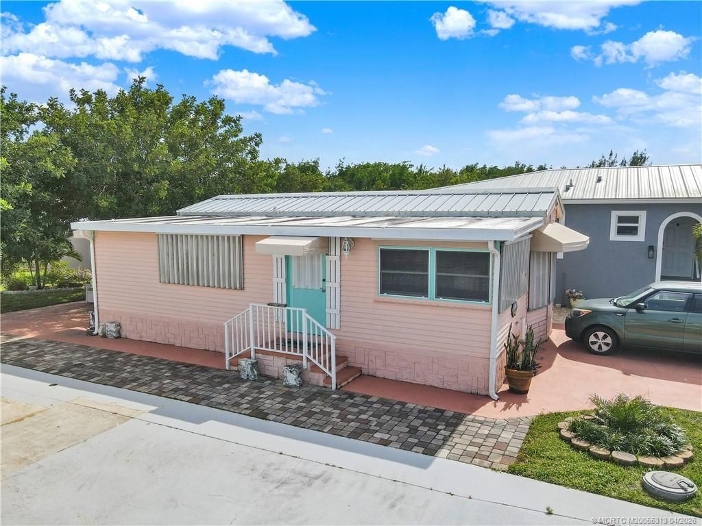 10701 S Ocean Drive, Unit 611, Jensen Beach, FL 34957 Photo