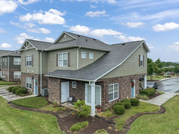 1052 Pinehurst Dr , Spring Hill, TN 37174