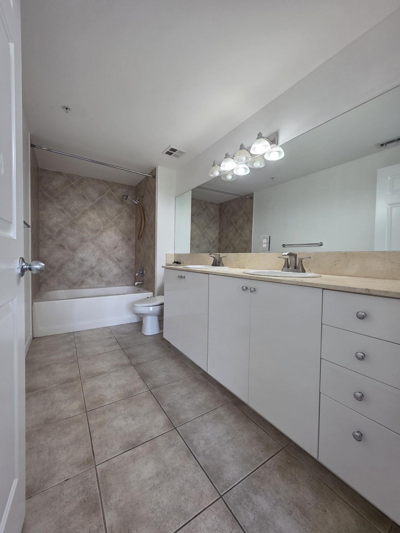 804 E Windward Way, Unit 508, Lantana, FL 33462 Photo