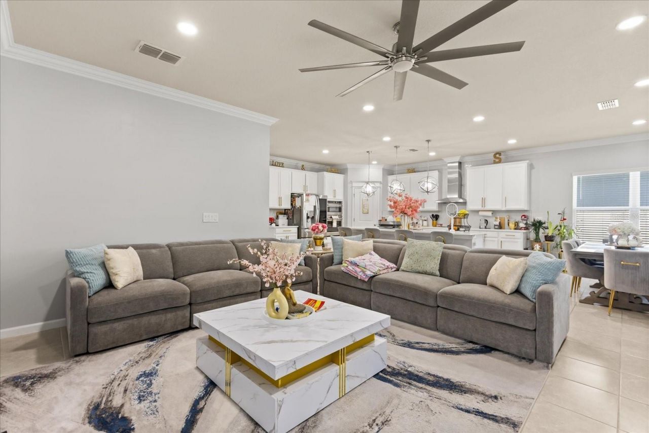 2956 Slough Creek Drive , Kissimmee, FL 34744 Photo