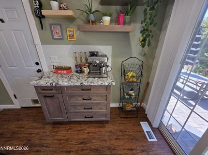 1390 Elges Avenue, Gardnerville, NV 89410 Photo