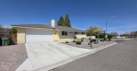 1390 Elges Avenue, Gardnerville, NV 89410 Photo