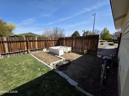 1390 Elges Avenue, Gardnerville, NV 89410 Photo