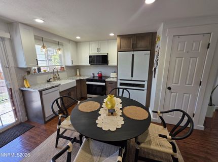 1390 Elges Avenue, Gardnerville, NV 89410 Photo