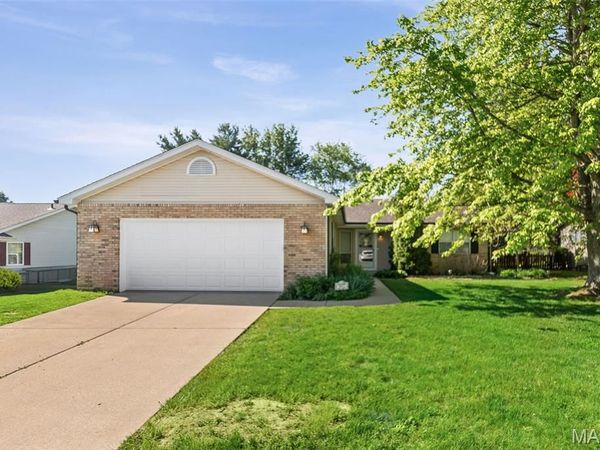 3812 Rolling Meadows Drive, Belleville, IL 62221