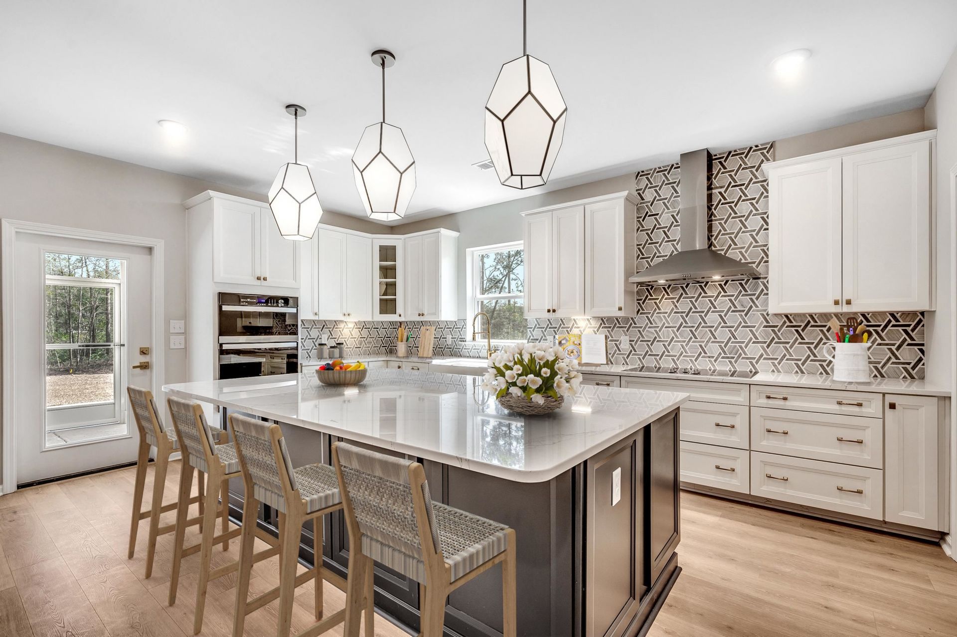 2644 Whitehorn Way Photo 9