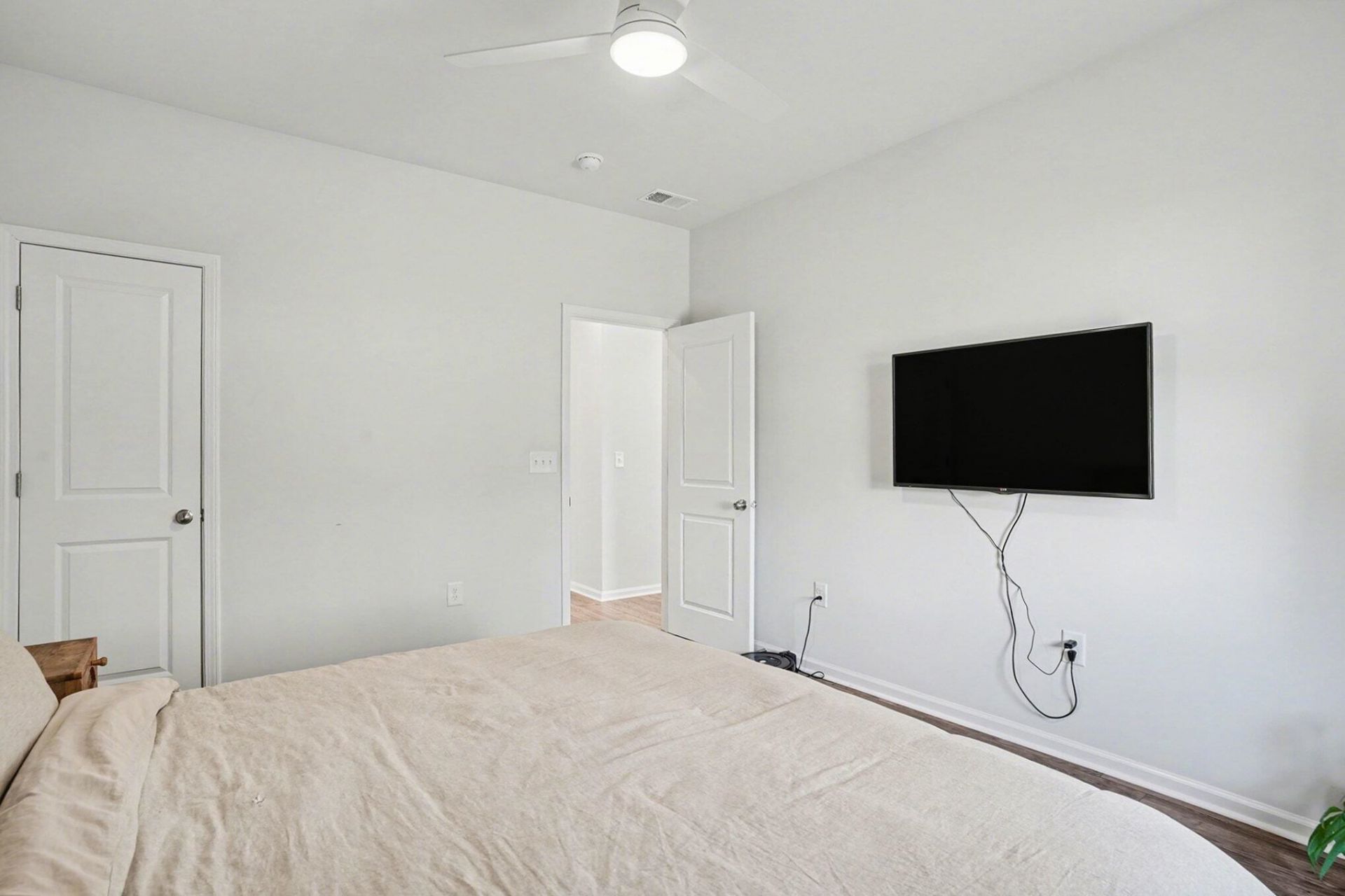 2635 Ellesmere Circle  Photo 19