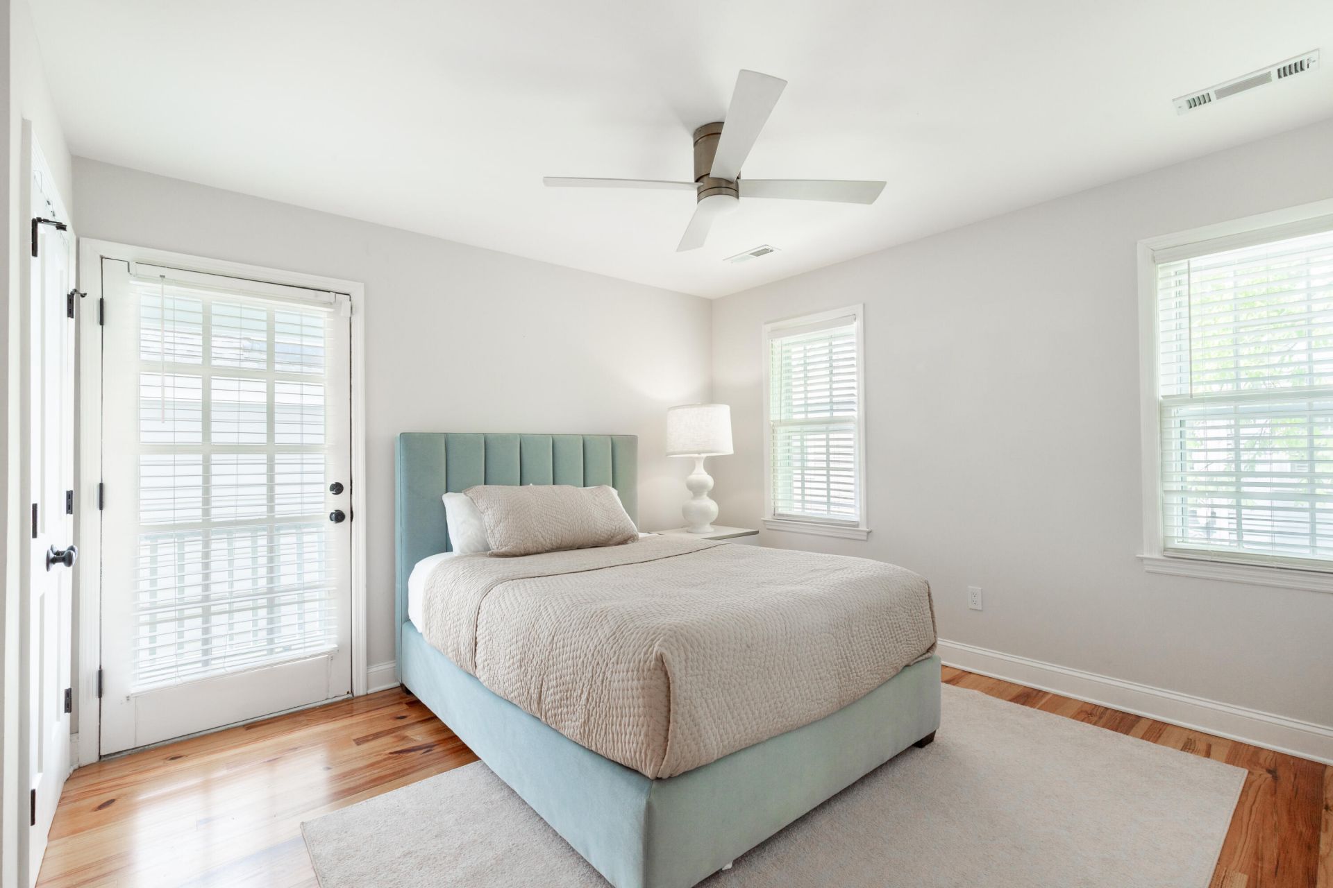 108 Smith Street Photo 24