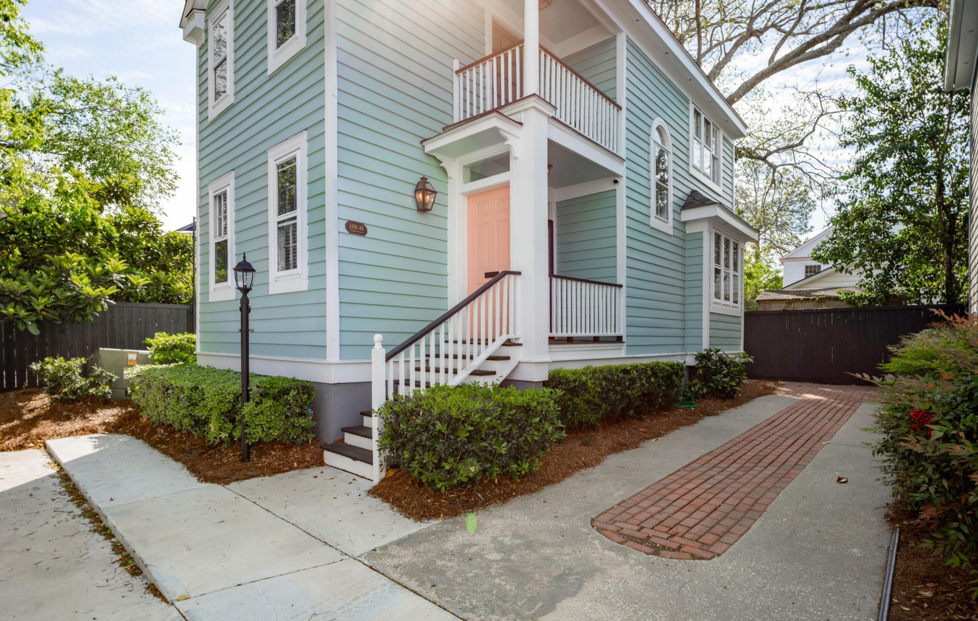 108 Smith Street Photo 32