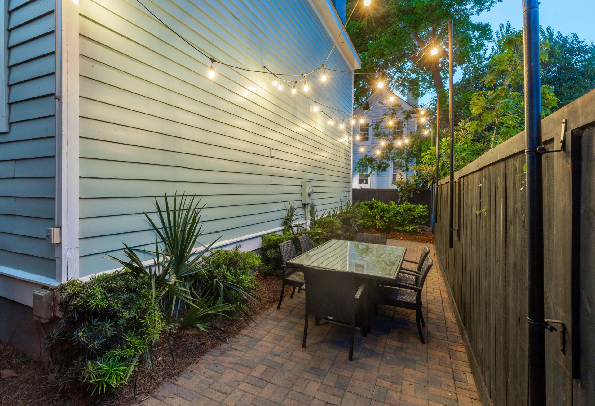 108 Smith Street Photo 5