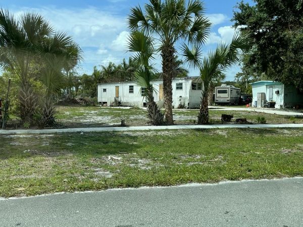 5226 Mobilaire Drive, West Palm Beach, FL 33417