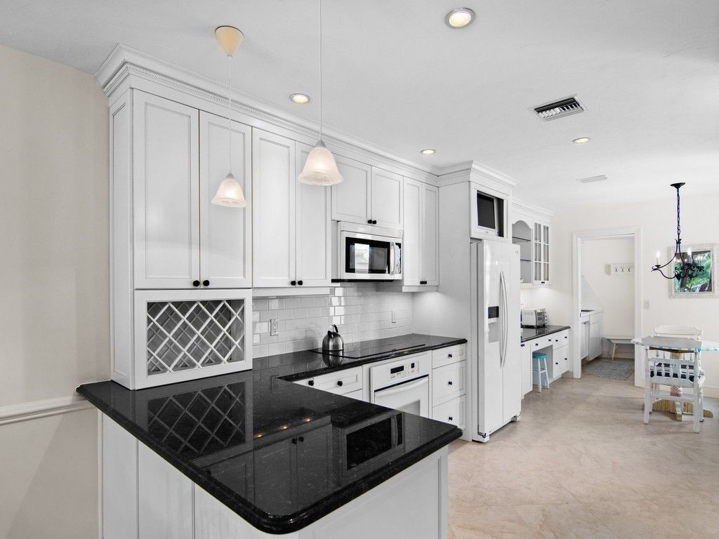 560 N Monterey Drive, Indian River Shores, FL 32963 Photo