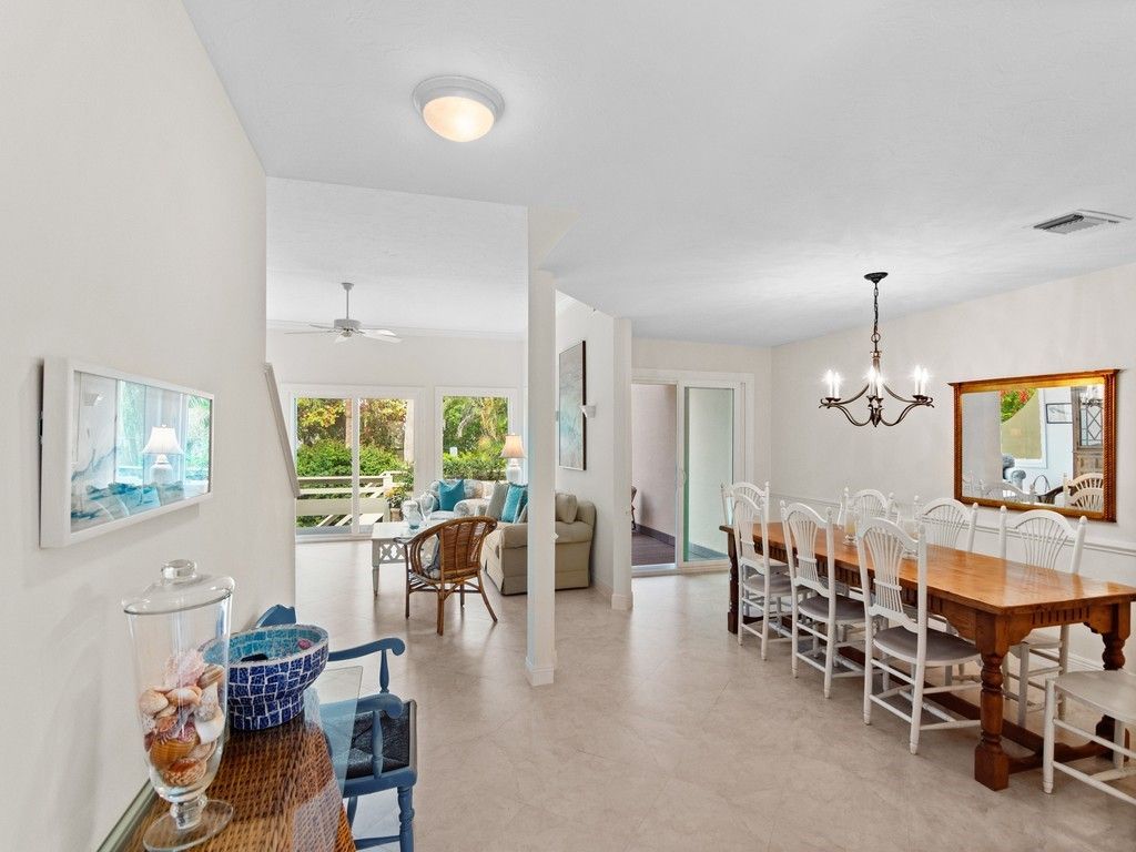 560 N Monterey Drive, Indian River Shores, FL 32963 Photo