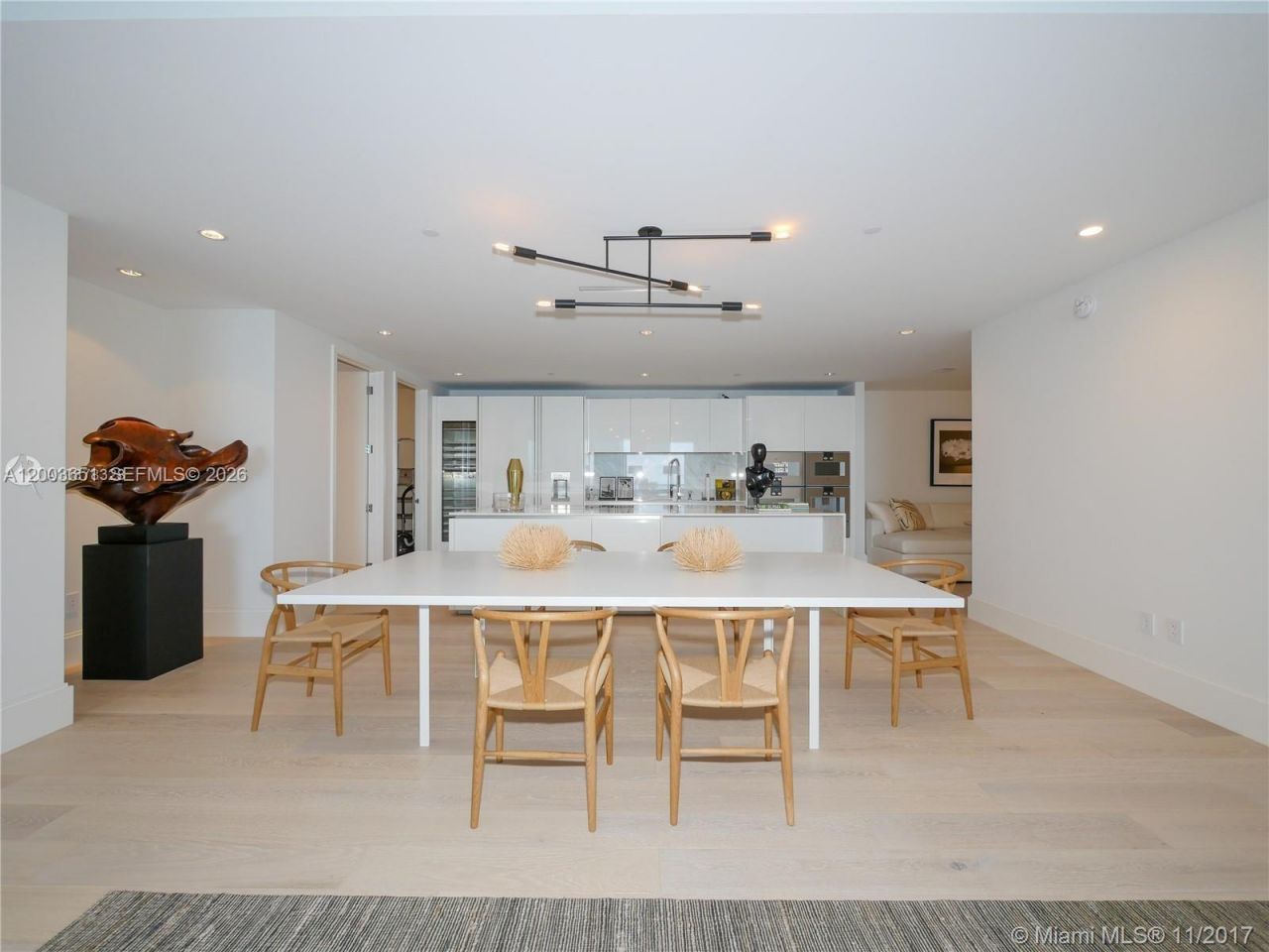 10201 Collins Ave , Unit 2006, Bal Harbour, FL 33154 Photo