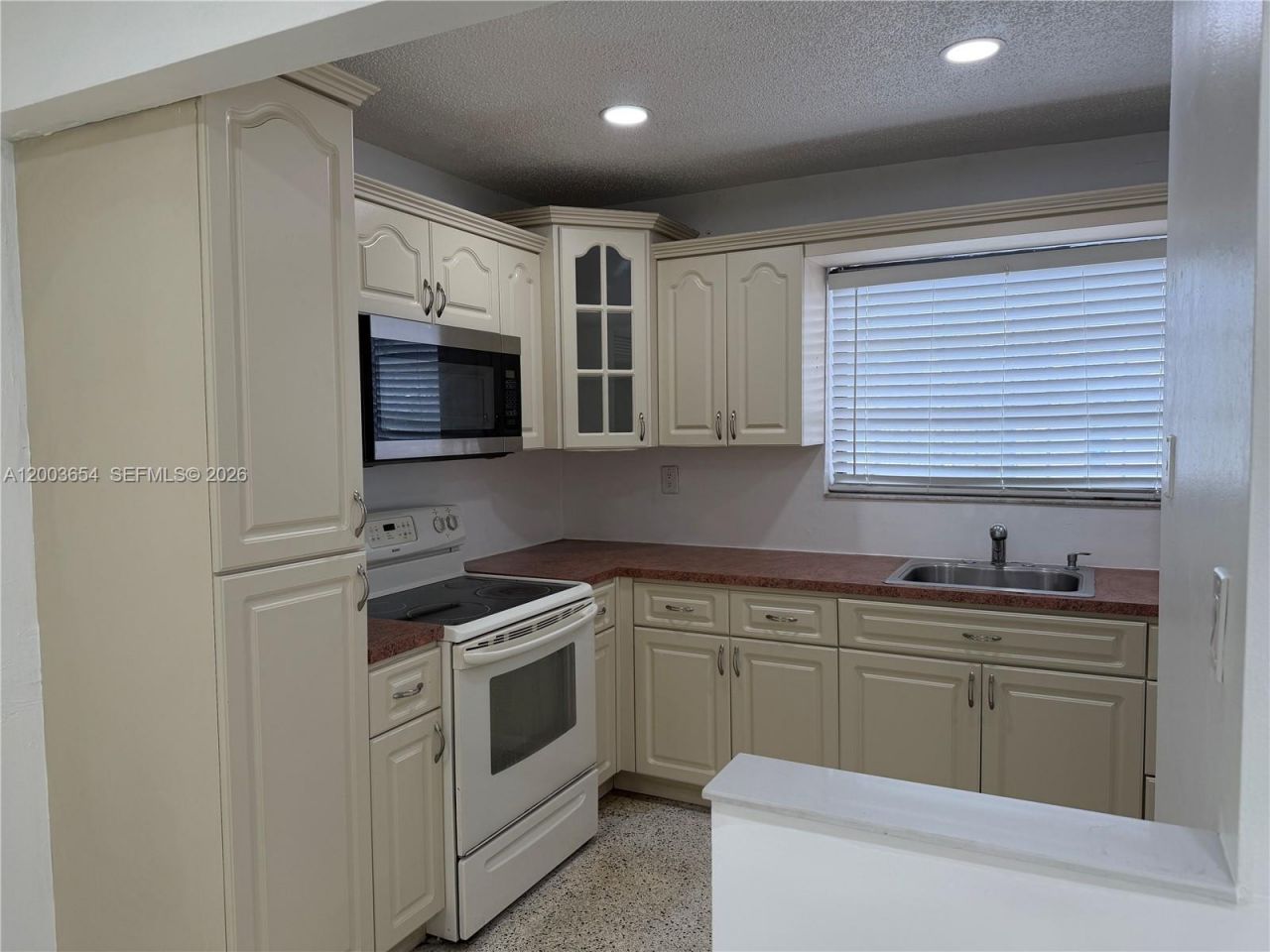 11437 SW 7th Ter , Unit 11439, Sweetwater, FL 33174 Photo