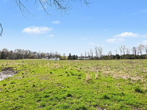 18906 S Lakeside Road, New Buffalo, MI 49117