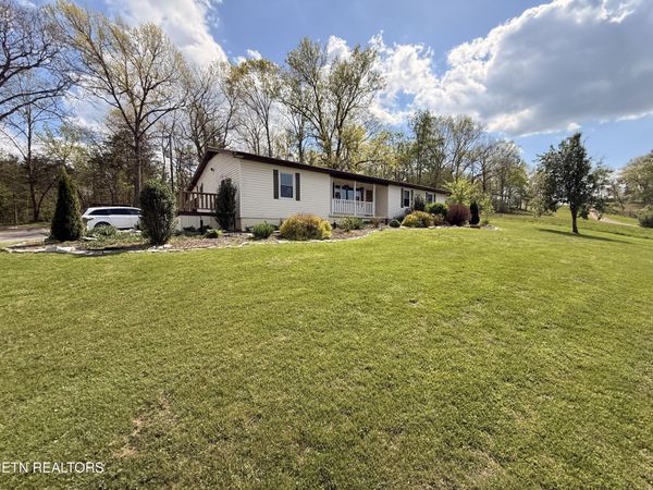 4936 Hurricane Rd, Jonesville, VA 24263