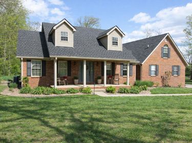 1121 Sycamore Drive, Lawrenceburg, KY 40342