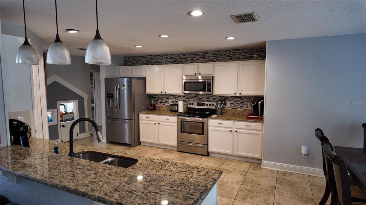 1042 Horseshoe Falls Drive, Orlando, FL 32828 Photo
