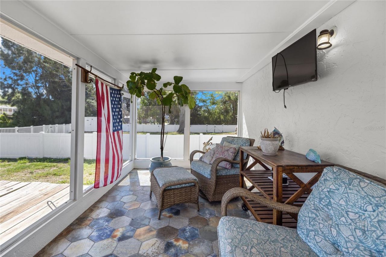 704 69th Avenue , Bradenton, FL 34207 Photo