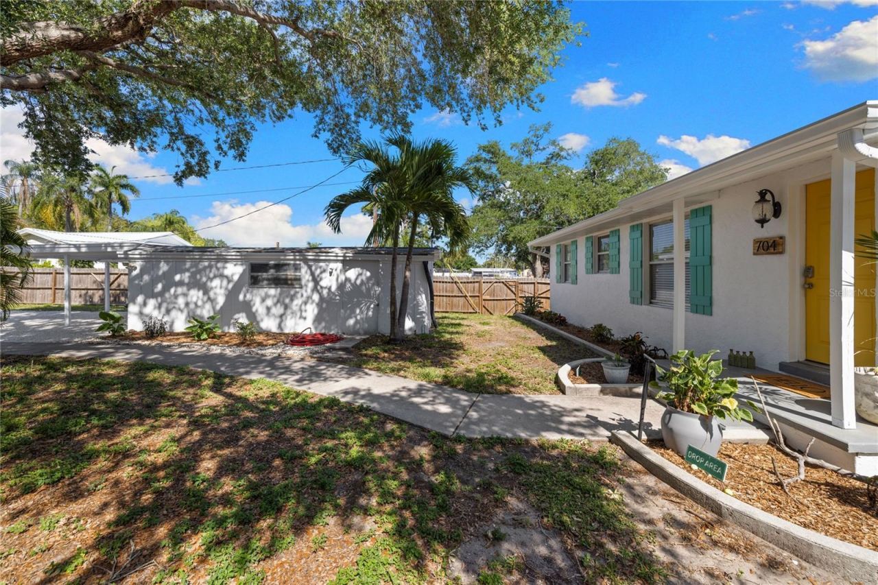 704 69th Avenue , Bradenton, FL 34207 Photo