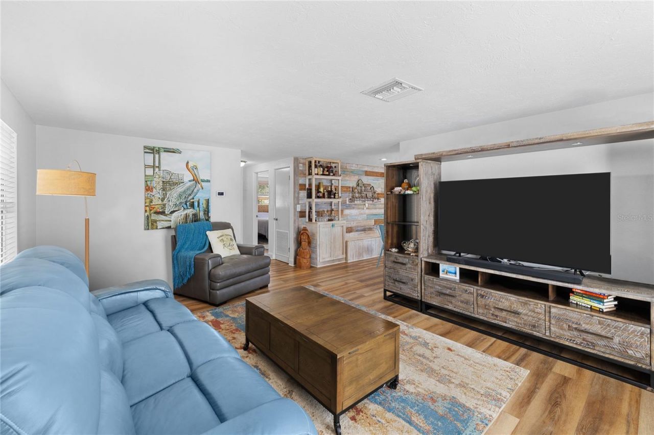 704 69th Avenue , Bradenton, FL 34207 Photo