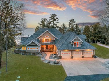 1242 Maple Leaf Trail NW, Walker, MN 56484