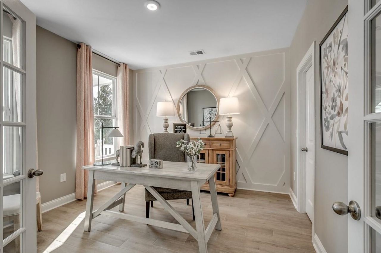 3080 Claredon St Photo 20