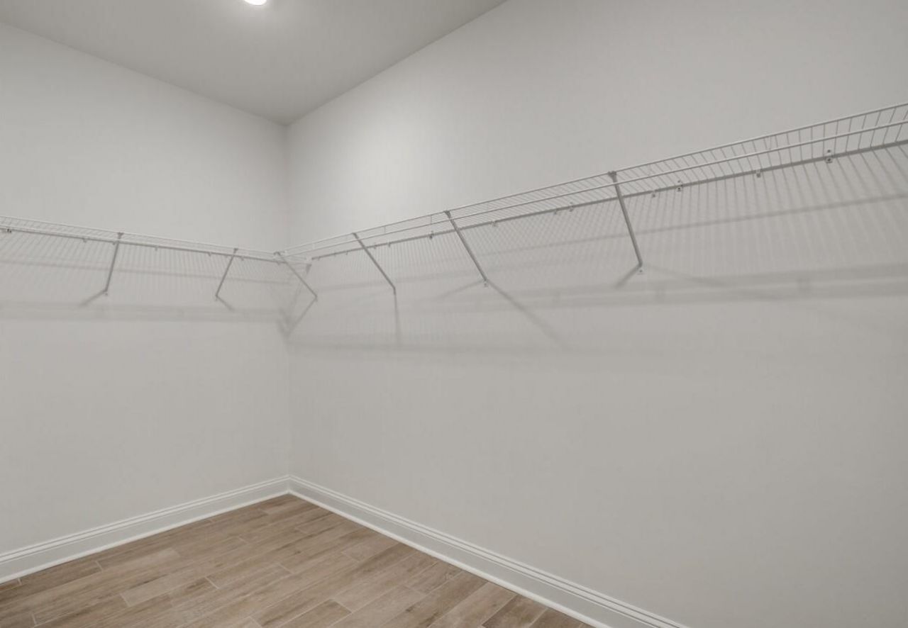 3080 Claredon St Photo 21