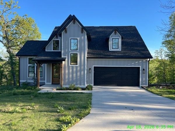 31 Magrath Circle, Bella Vista, AR 72715