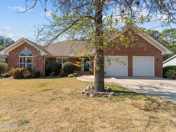 355 Queens Cove Way, Carthage, NC 28327