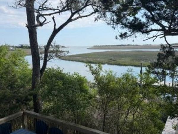 103 N Bald Head Wynd, Bald Head Island, NC 28461