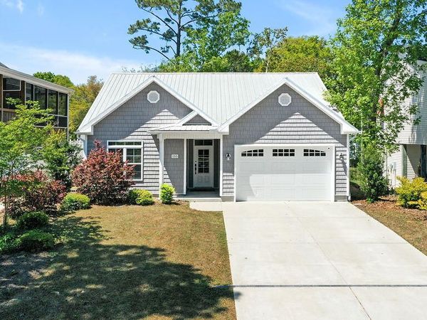 155 NE 18th Street , Oak Island, NC 28465