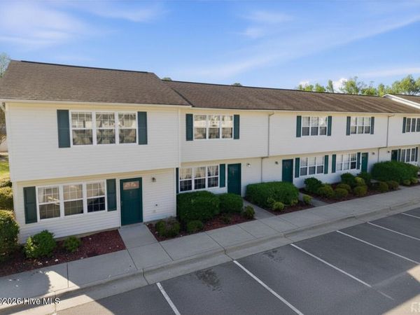 83 Crush Court, Swansboro, NC 28584