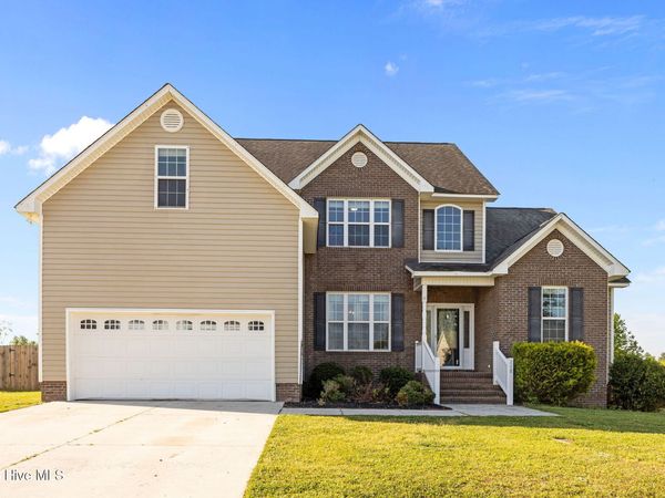 118 Farmington Drive, Richlands, NC 28574