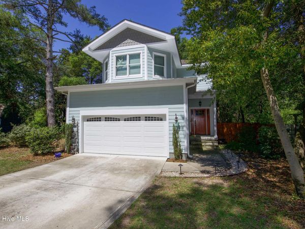 430 N Leak Street , Southern Pines, NC 28387